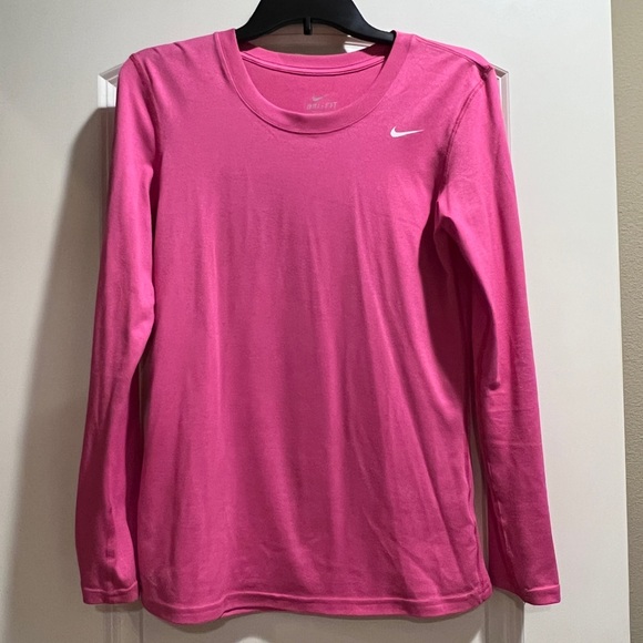 Nike Dri-Fit Pink Long Sleeve T-shirt - Picture 1 of 3